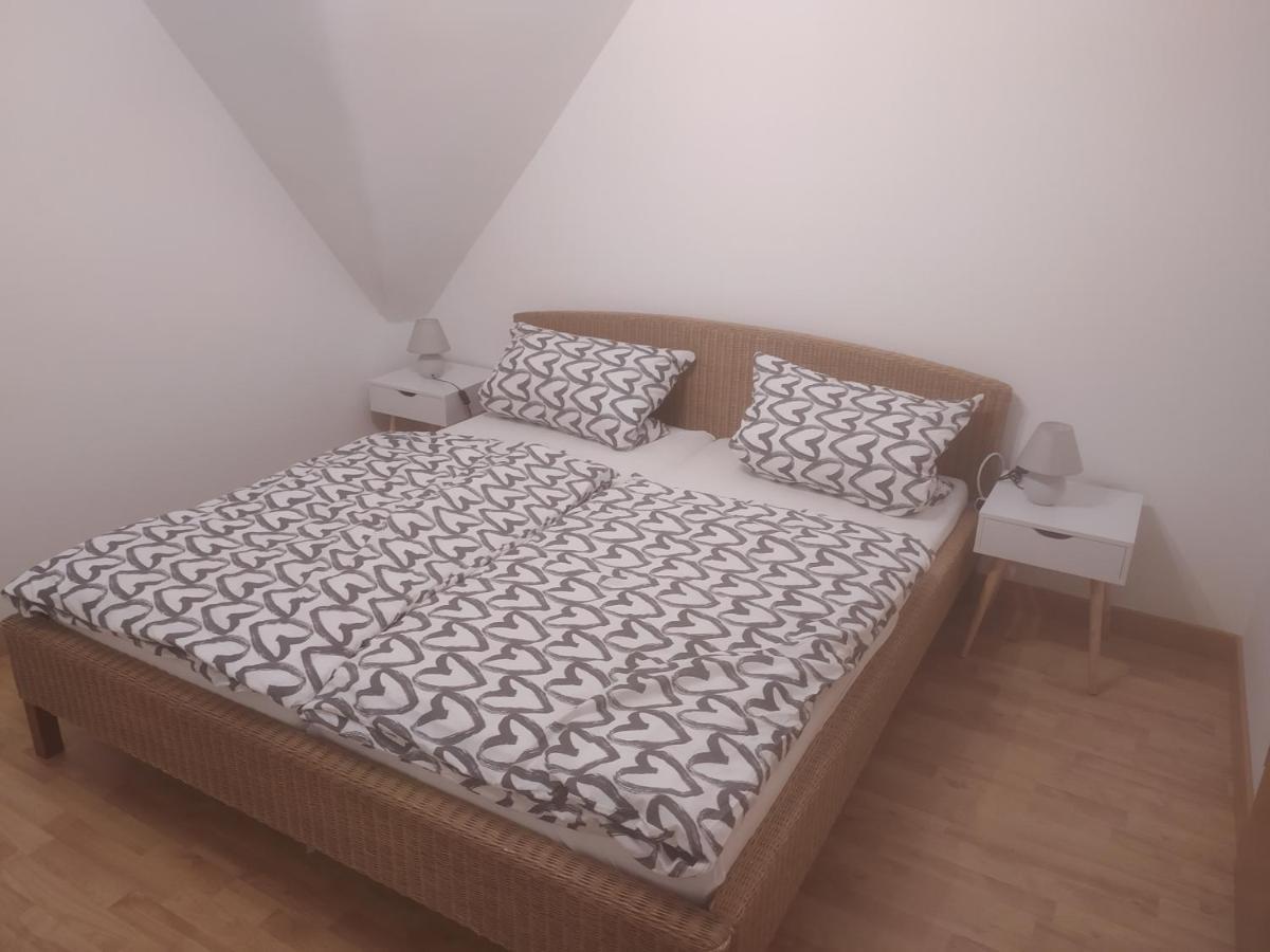 Fewo Apfelbaum Saarbrücken Esterno foto